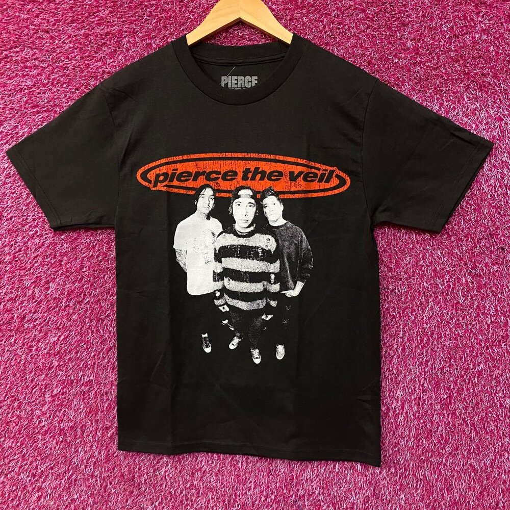 Pierce the Veil Band Photo Graphic Rock T-Shirt Small
